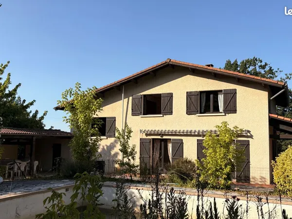 À VENDRE - MONTAUBAN - CHEMIN DES DAMES NOIRES Maison sur 4 000 m² de terrain arboré avec piscine 36