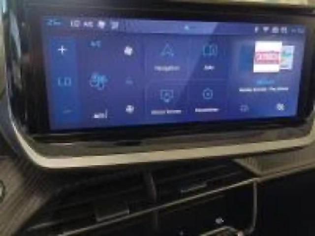 Peugeot 208 1.2 puretech 100ch s&amp;s allure eat8 — photo 13
