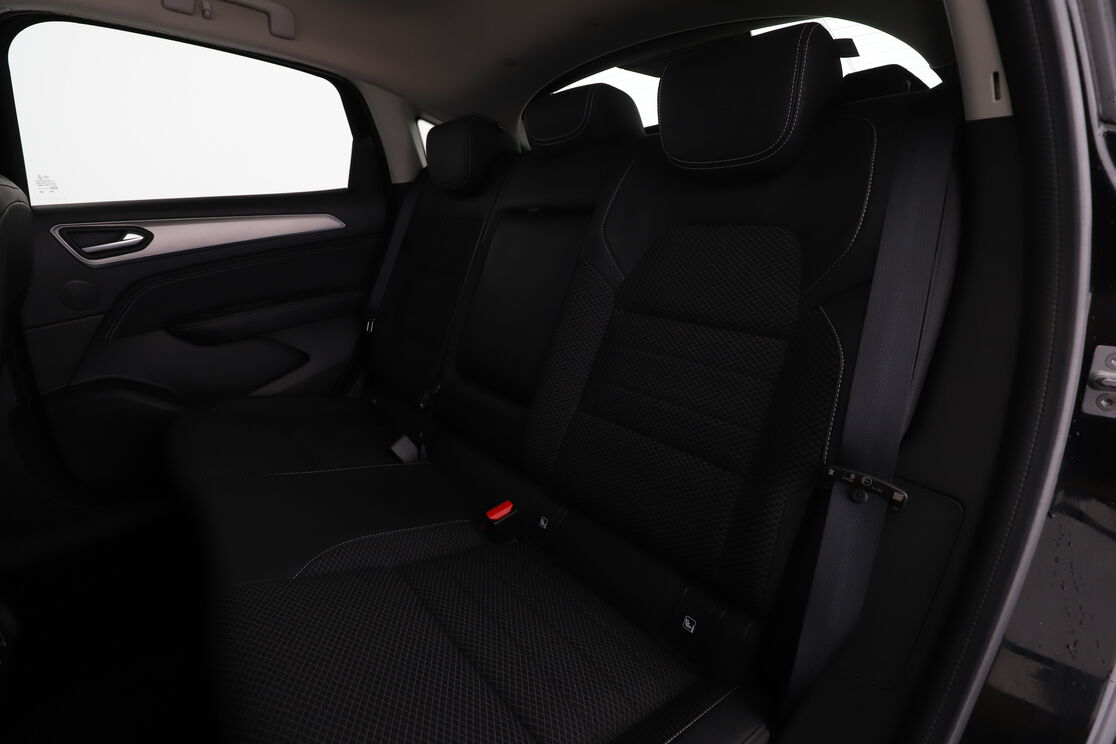 Renault Arkana 1.6 E-Tech Intens — photo 15