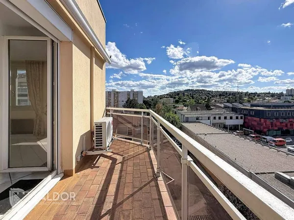 Appartement 6 pièces 115 m²