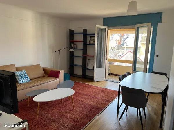 Colocation 3 chambres appartement centre Aix-Les-Bains