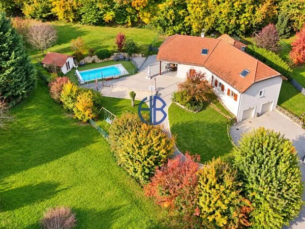 Maison Corbelin 6 pièces 196 m2 avec sous sol complet de 200M2
