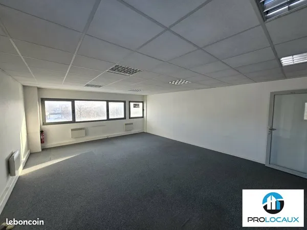Bureaux 64 m² AMIENS