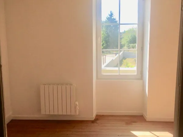 🏡 Maison T3 avec jardin exposé sud-ouest + parking privé + clim réversible - Gond-Pontouvre (Pisany)