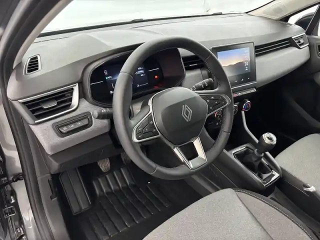 Renault Clio blue dci 100 ch — photo 10