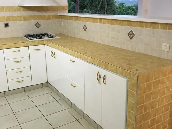 Loue T4 en Bas de Villa