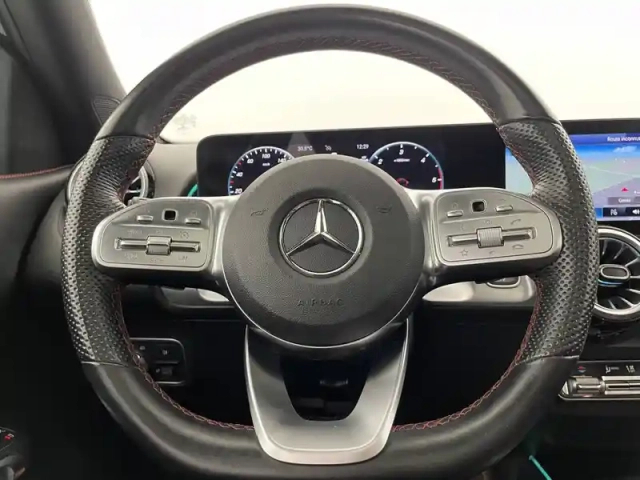 Mercedes Glb 200 d 8g-dct — photo 23