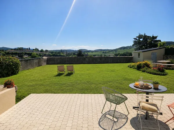 Vends maison avec jardin vue dégagée