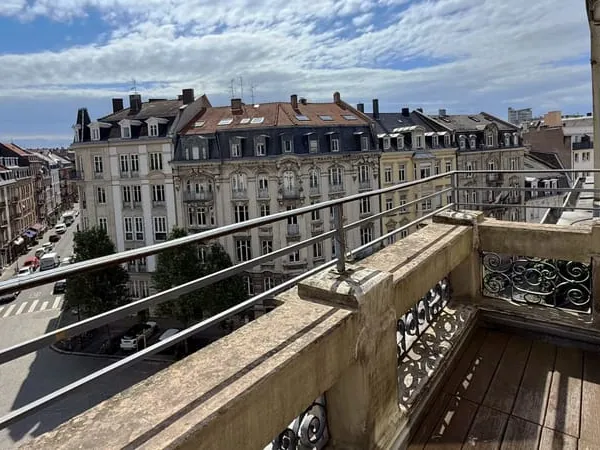 ORANGERIE - AGREABLE 3 PIECES - DERNIER ETAGE