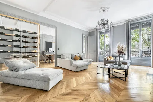 Appartement 6 pièces 261 m²