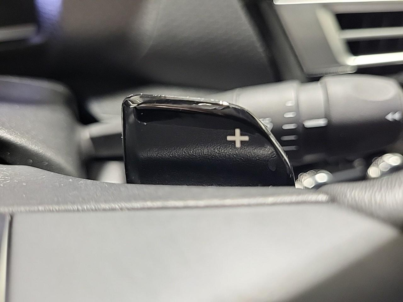 Citroën C4 puretech 130 s&s eat8 c-series — photo 18