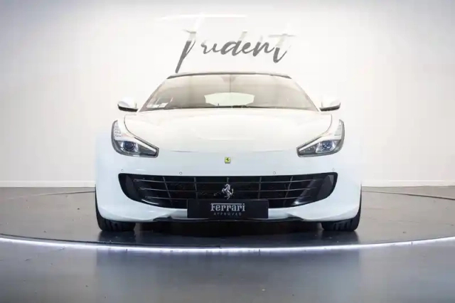 Ferrari Gtc4Lusso gtc4 lusso v12 6.0 690ch — photo 26