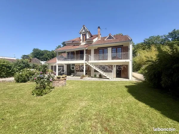 Maison 9 pièces 289 m²