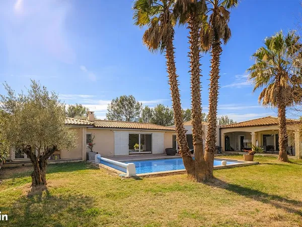 Maison 6 pièces 271 m²