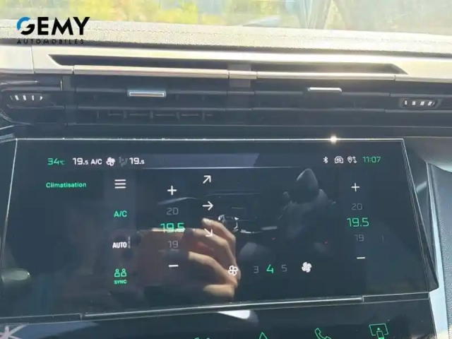 Peugeot 308 hybrid 145 e-dcs6 — photo 17