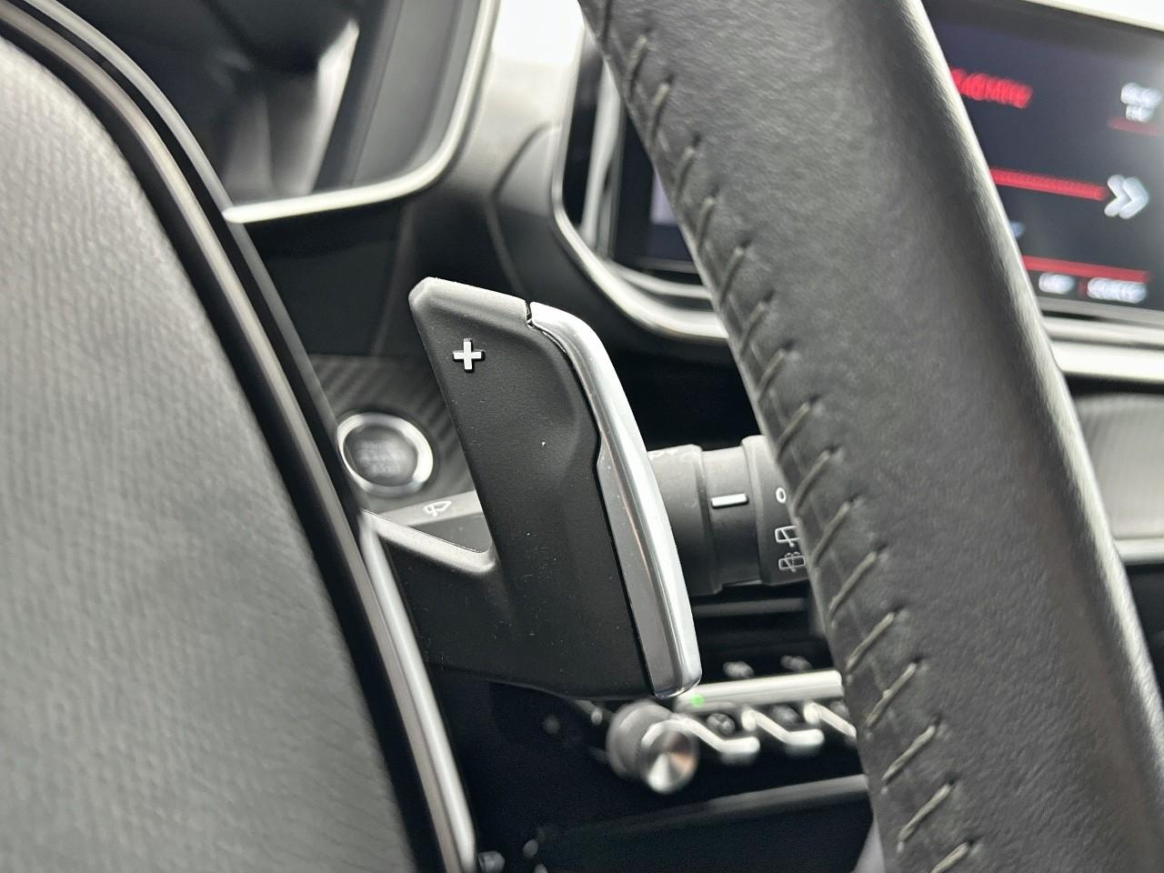 Peugeot 2008 bluehdi 130 s&s eat8 allure pack — photo 19