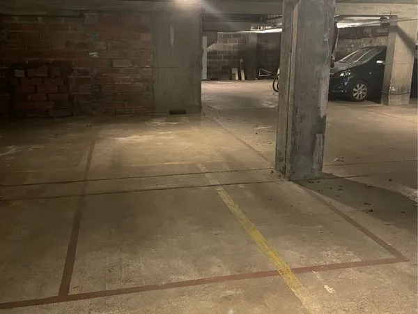 Parking à vendre 20ème