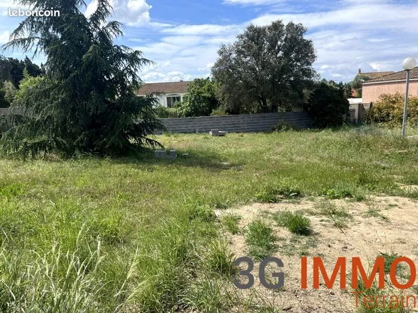 Vente | Terrain constructible | 631 m² | Lespignan | Expo Sud-Est/Sud-Ouest/Sud/Ouest/Est