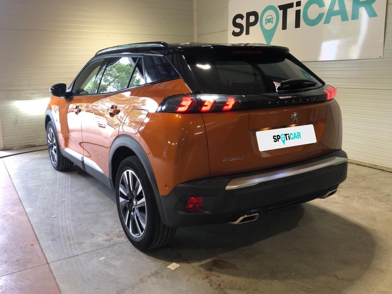 Peugeot 2008 puretech 130 s&s eat8 gt pack — photo 7