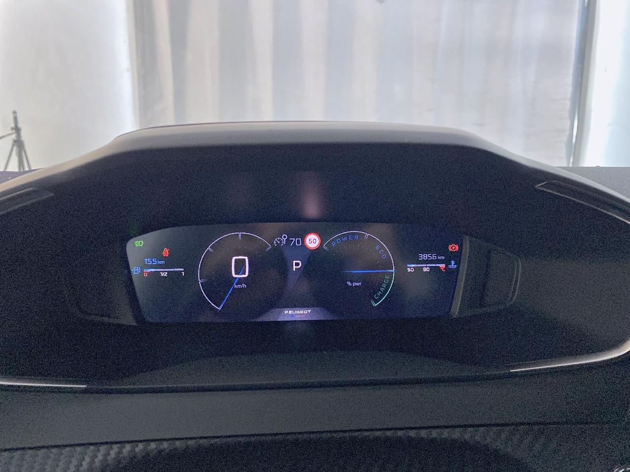 Peugeot 2008 hybrid 145 ch e-dcs6 allure — photo 13