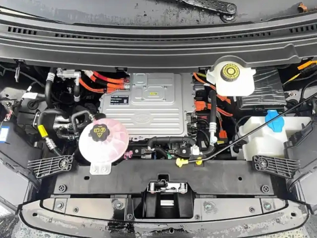 Byd Dolphin surf 43.2 kwh 156 ch comfort 5p — photo 24