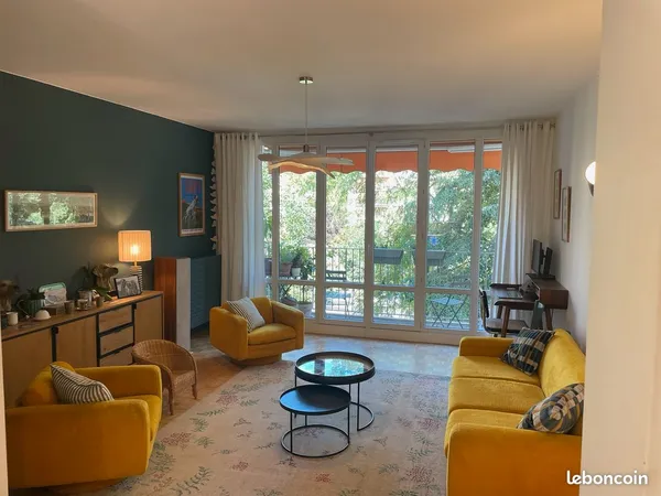 Appartement traversant 73 m², intégralement rénové avec goût