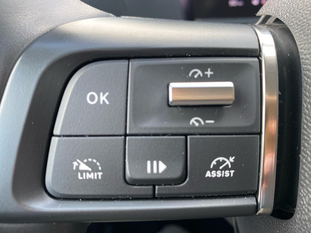 Citroën C4 puretech 130ch s&s shine — photo 13