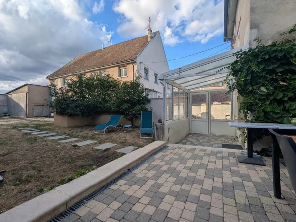 Ensemble immobilier 17 pièces 400 m²