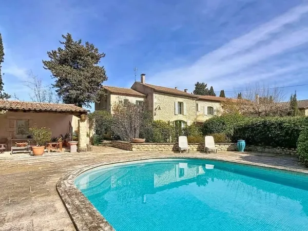 Maison 4 pièces 450 m²