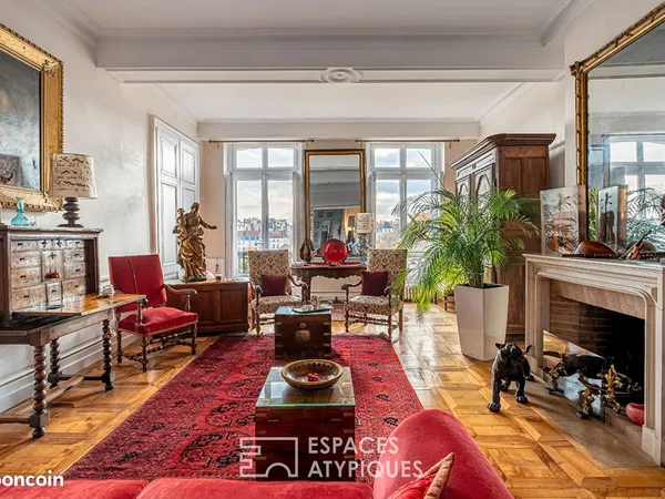 Appartement 5 pièces 226 m²