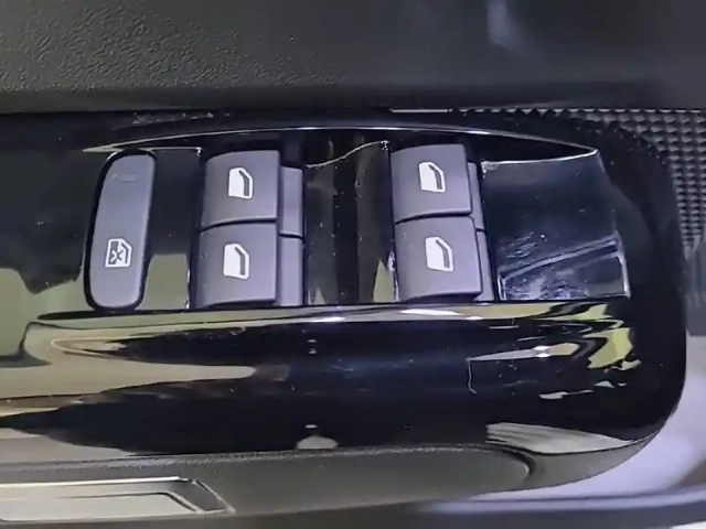 Citroën C3 bluehdi 100 s&amp;s bvm6 — photo 18