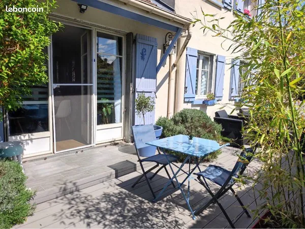 Superbe Colocation - Maison 4 Chambres - Neuilly-sur-Marne (TCC, Internet, Netflix, APL/Loca Pass/Vi