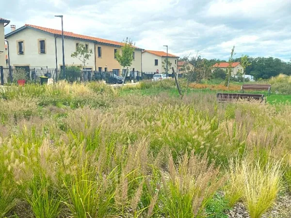 Terrain 214 m²