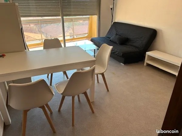 A louer Studio T 1 bis meublé à l'année