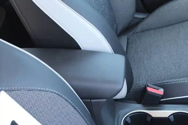 Renault Captur tce 155 edc fap — photo 20