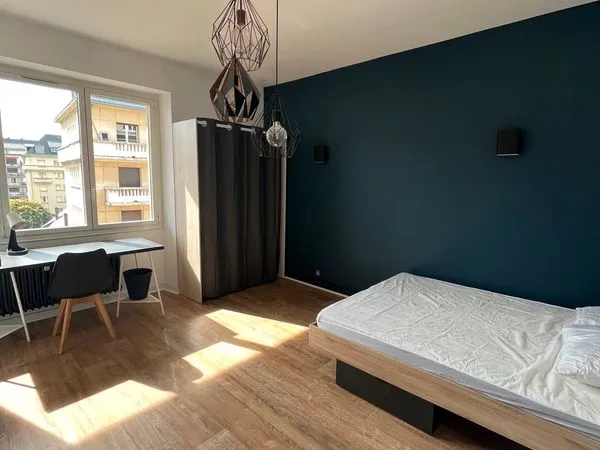 Chambre meublée colocation appartement refait à neuf
