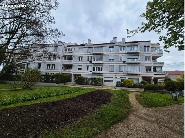Appartement F2 50 m² entièrement rénové
