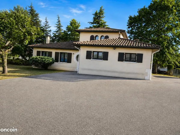 Maison 6 pièces 150 m²