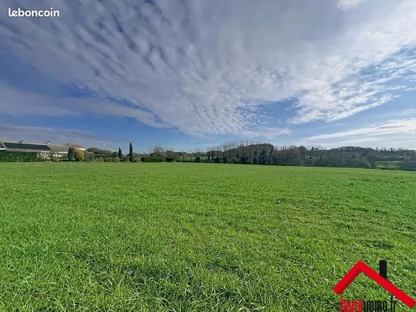Terrain 1500 m² Sadroc