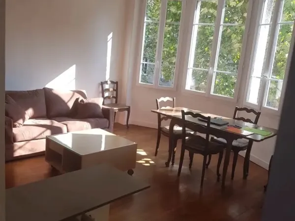 Loue appartement 90m² T4 Nantes, colocation possible (meublé)