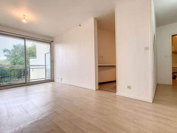 Studio 1 pièce 27 m²