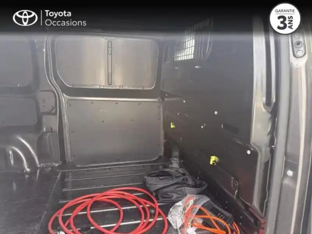 Toyota Proace medium 75kwh business electric rc21 — photo 7