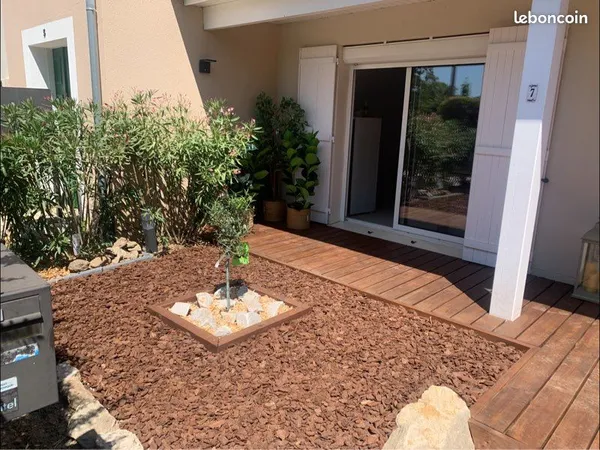 Appartement rénové avec jardin