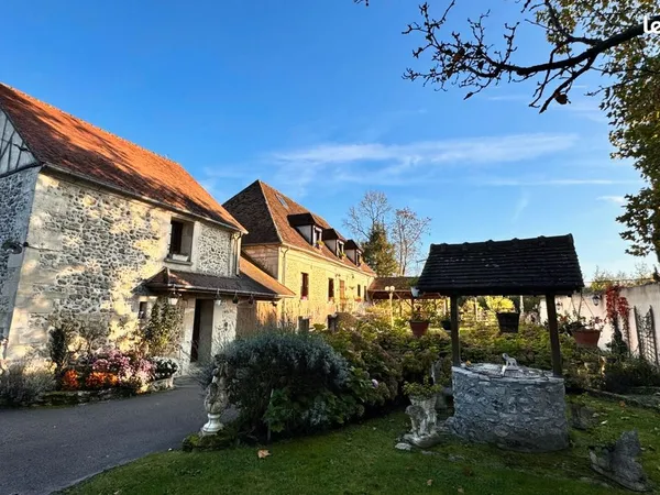 Propriété 10 pièces 258 m²