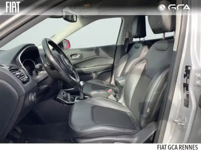 Jeep Compass 1.3 gse t4 130ch limited 4x2 — photo 13