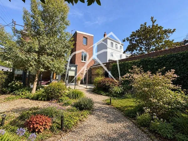 Maison 6 pièces 110 m²