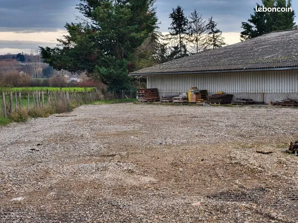 Terain location