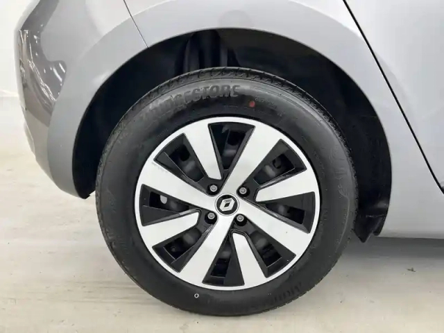 Renault Clio tce 90 — photo 22