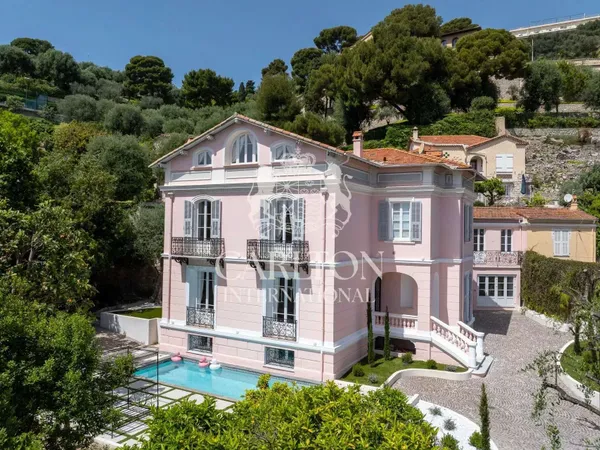 Maison 8 pièces 430 m²