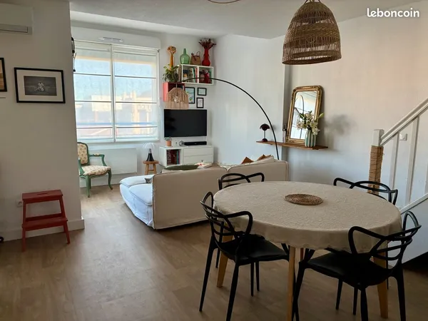 T3 duplex meublé avec clim, terrasse, parking et ascenseur - Chartrons / Saint-Louis